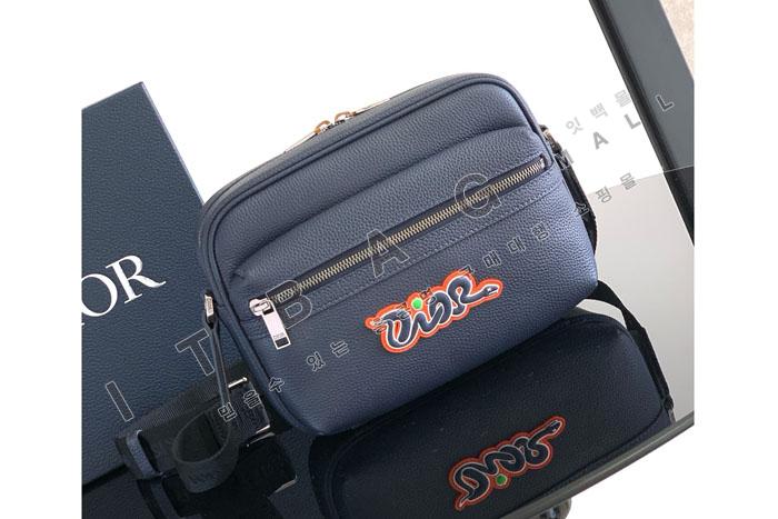 ���  Rider 2.0 DIOR AND KAWS  ���� �޽�����    DR91631-1    25/�Ż�