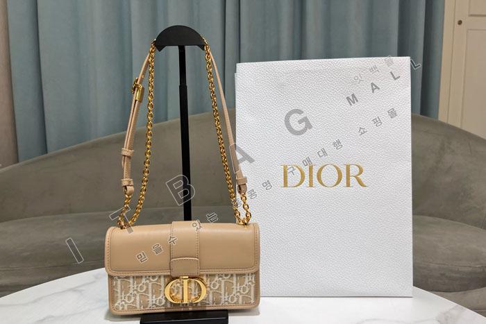 ��� 30 Montaigne East-West ü�ι�  DR91643    25/�Ż�