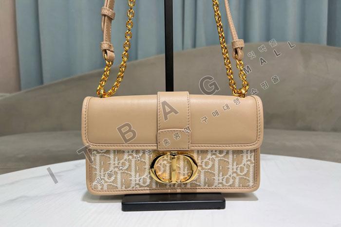 ��� 30 Montaigne East-West ü�ι�  DR91643    25/�Ż�