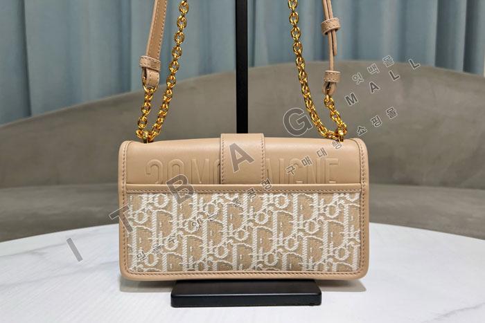 ��� 30 Montaigne East-West ü�ι�  DR91643    25/�Ż�