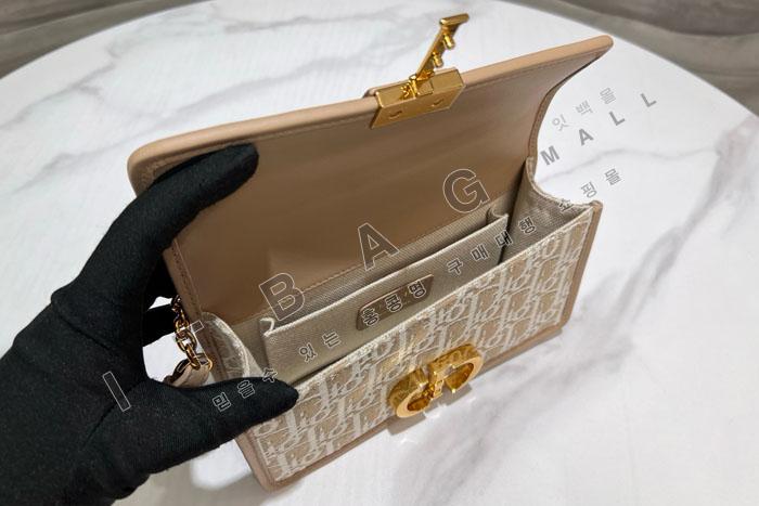 ��� 30 Montaigne East-West ü�ι�  DR91643    25/�Ż�