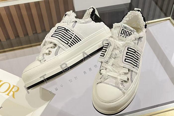 ���  Walk n  �÷��� ���� ����Ŀ�� SH5563-1      25/�Ż�   