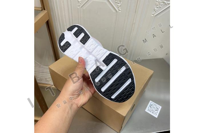 �ο��� ����Ŀ��  YF9642    ��������  2�÷�