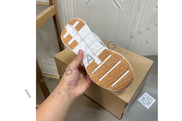 �ο��� ����Ŀ��  YF9642-3    ��������