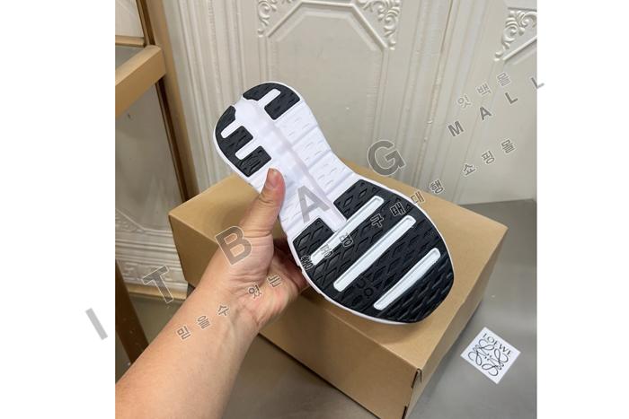 �ο��� ����Ŀ��  YF9642-2    ��������  2�÷�