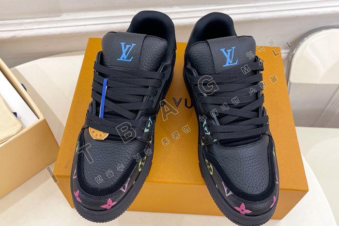 ���̺��� x TM  Ʈ���̳� ���� ����Ŀ�� SH5586  ��  25/�Ż�  