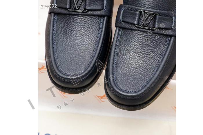 ���̺���   ���� ����  MYB1922