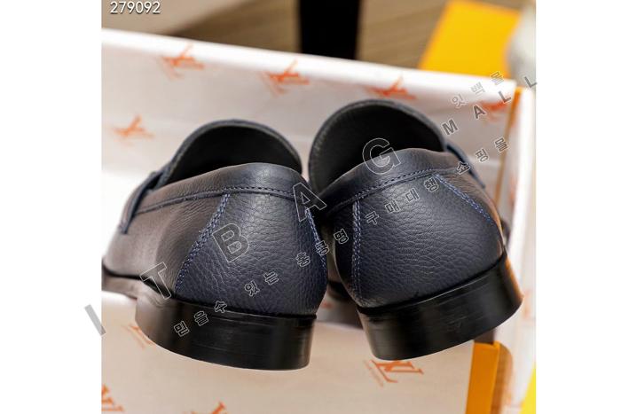 ���̺���   ���� ����  MYB1922