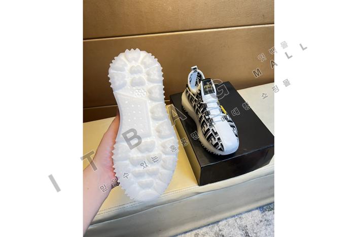 �ҵ�  ���� ����Ŀ��  MYB3163
