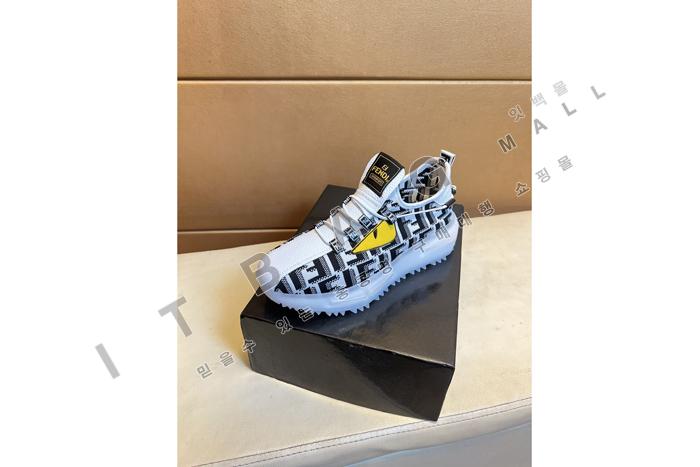 �ҵ�  ���� ����Ŀ��  MYB3163