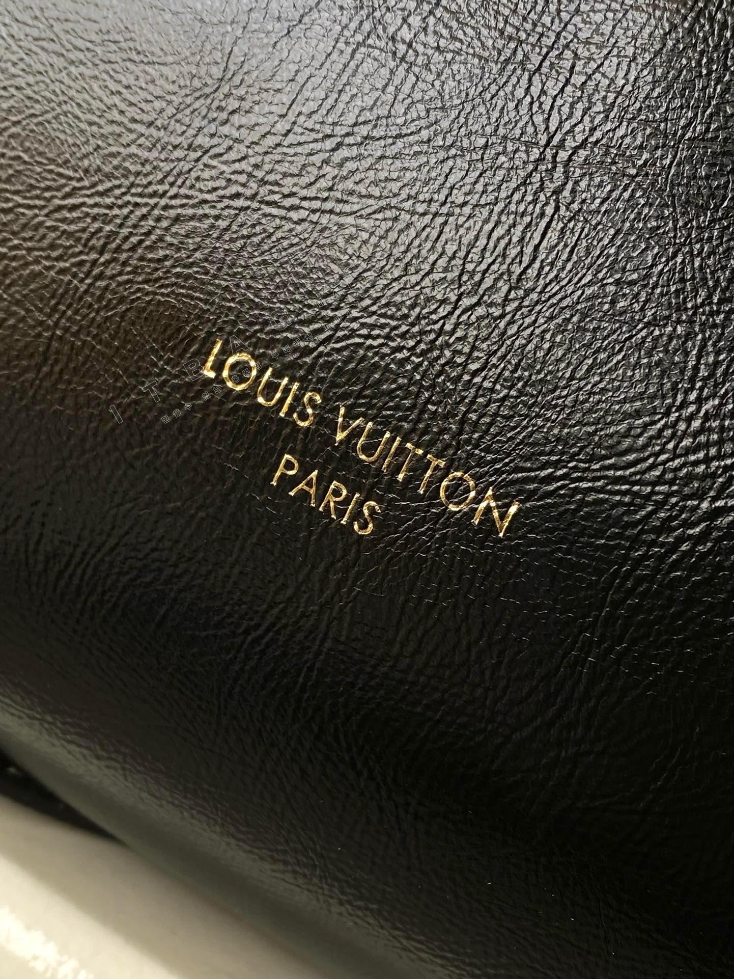 ���̺��� ũ�ν���  M13668   25/�Ż�