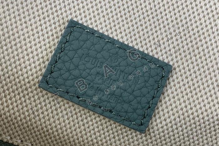 ���̺��� ũ�������� MM ����   M13863    25/�Ż� 