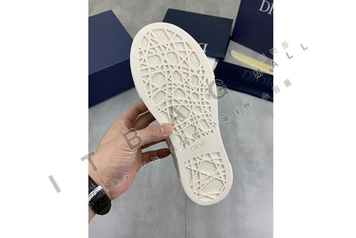 ��� B33 ����Ŀ�� YF1352-1  ��  ��������