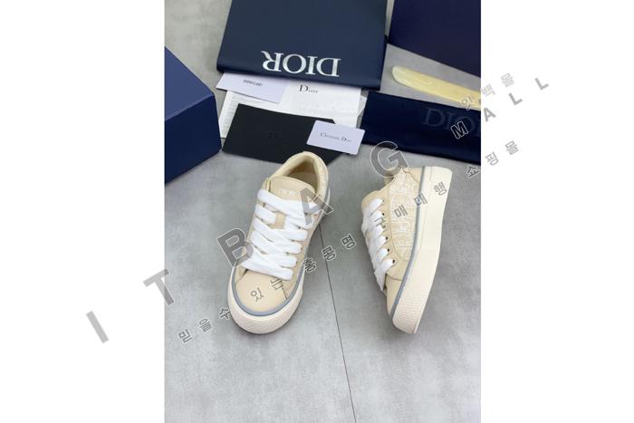 ��� B33 ����Ŀ�� YF1352-1  ��  ��������