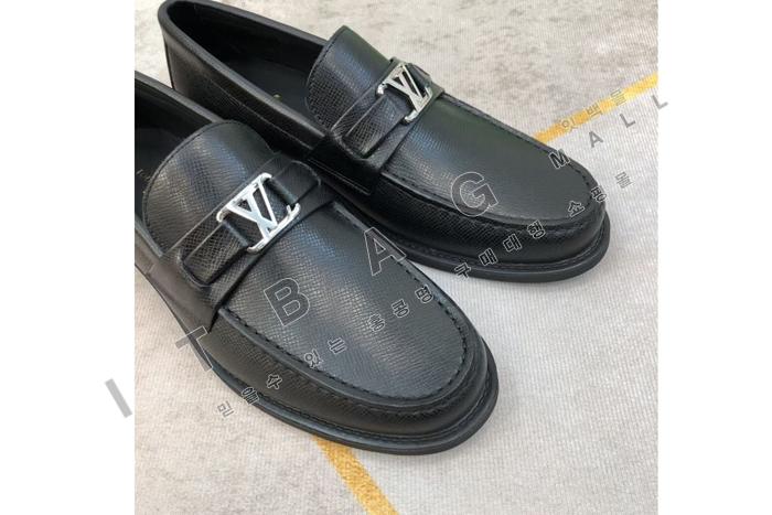 ���̺���  ���� ����  YF9317 ��