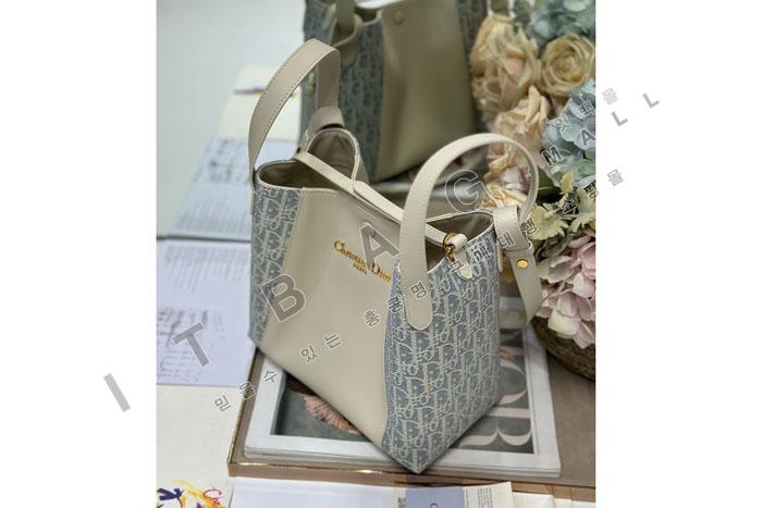 ��� Signature �̵�� ��Ŷ��  DR91625-7    25/�Ż�