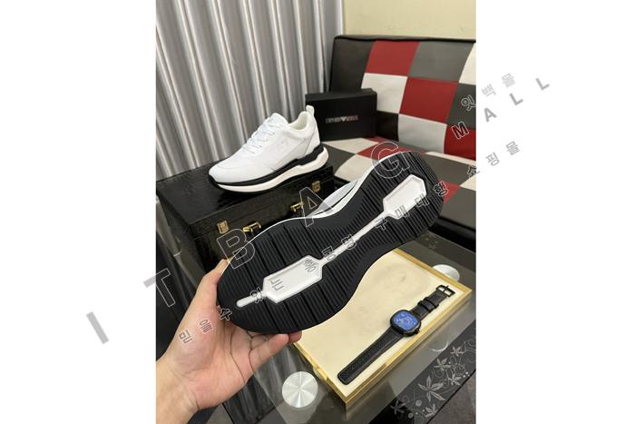 �˸���  ���� ����Ŀ�� MYB6819-3