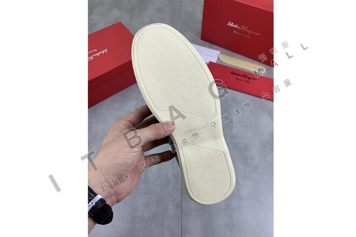 �䷹����  ���� ����  MYB6822