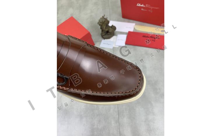 �䷹����  ���� ����  MYB6822