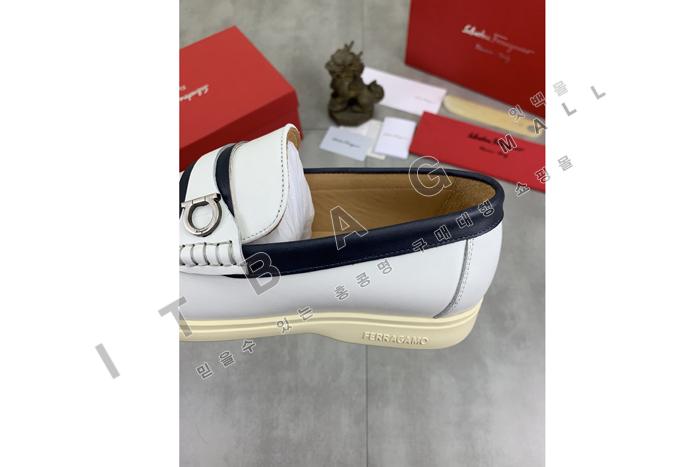 �䷹����  ���� ����  MYB6823