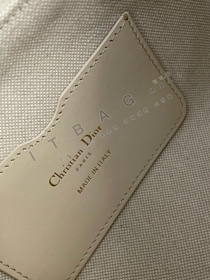 ��� 30 Montaigne Cigale �̴� ��  DR09440   25/�Ż�