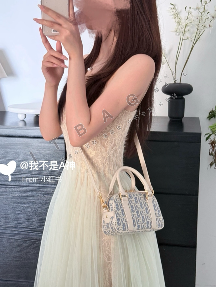 ��� D-Vibe East-West ���� �� DR09450