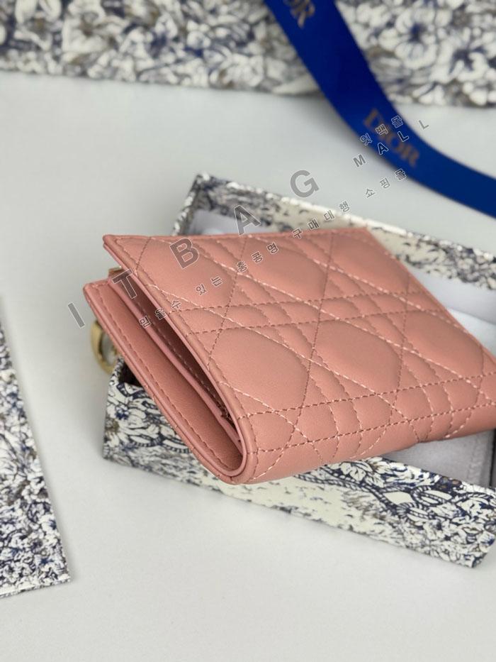 ���  Lady Dior Dahlia ����  A82384