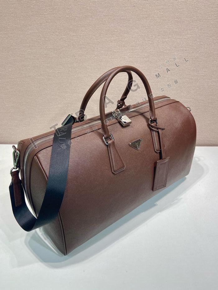 ����� �ﰢ�ΰ� ���ǾƳ� Ʈ������ 2VC018-4