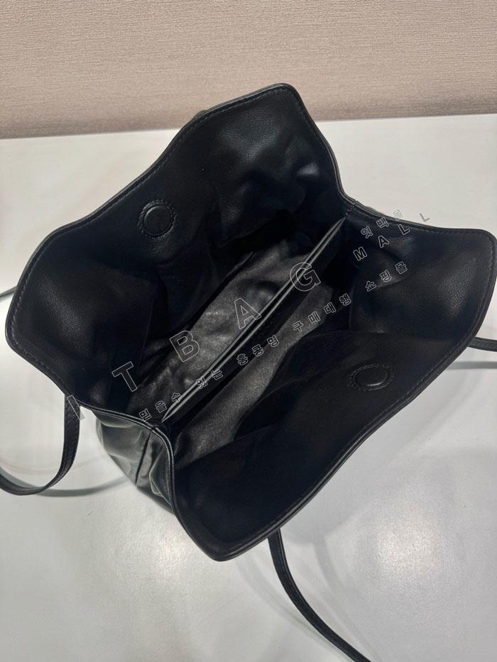 ����� �ٴ� �����  1BG586   25/�Ż�  