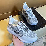 ���  ����  ����Ŀ��  MYB7464