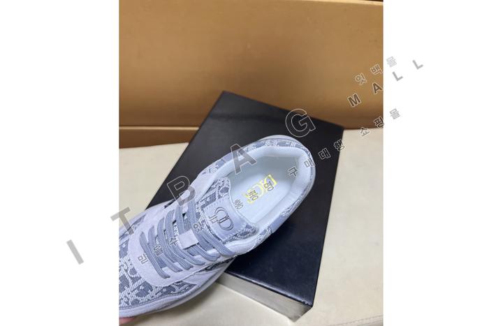 ���  ����  ����Ŀ��  MYB7463
