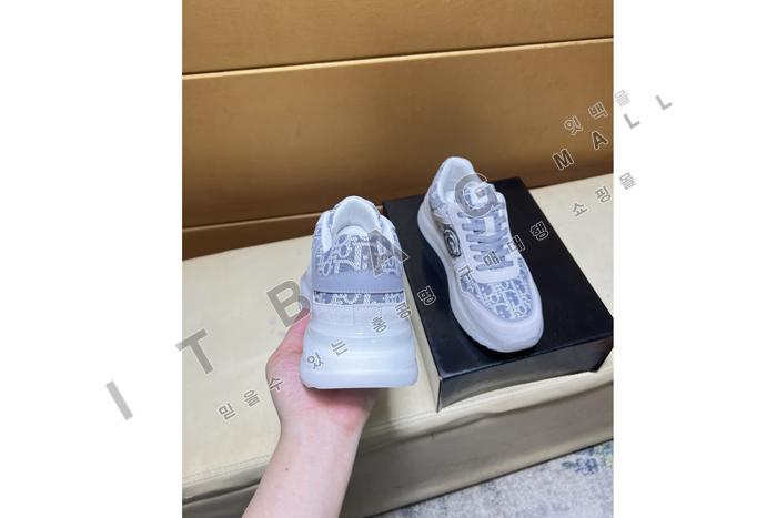 ���  ����  ����Ŀ��  MYB7463