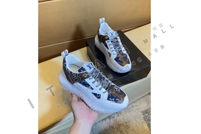 ���̺���  ����  ����Ŀ��  MYB7466