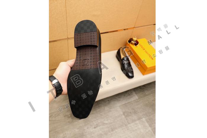 ���̺���  ���� ����  MYB6946