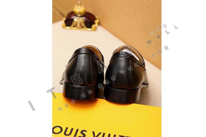 ���̺���  ���� ����  MYB6946