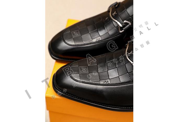 ���̺���  ���� ����  MYB6946