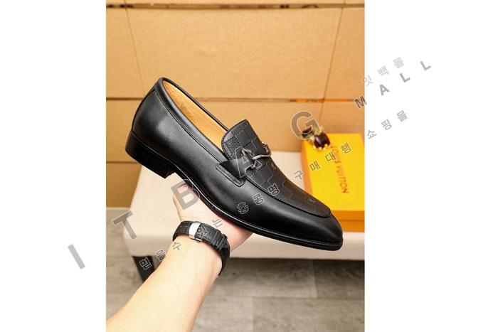 ���̺���  ���� ����  MYB6946