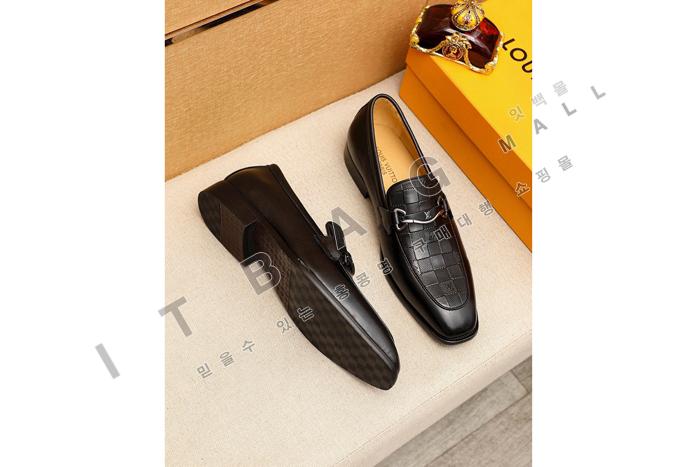 ���̺���  ���� ����  MYB6946