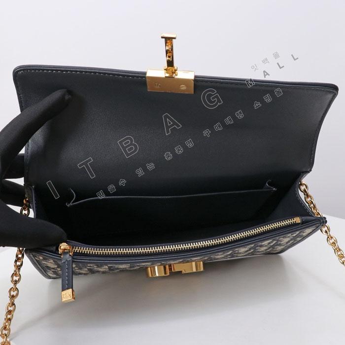 ��� 30 Montaigne ž �ڵ��  DR09458-4   25/�Ż�