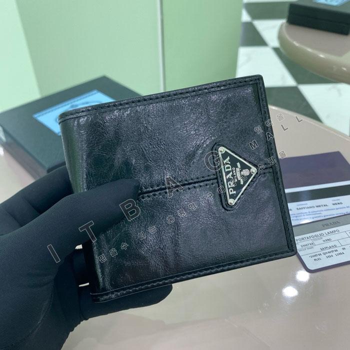 ����� ���� ������  2M0738