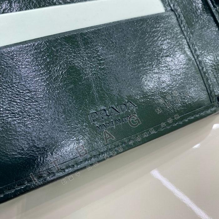 ����� ���� ������  2M0738