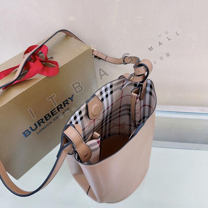 ������ ���̸��� ���� �� ũ�ν��ٵ� ��Ŷ��  BU70049-1