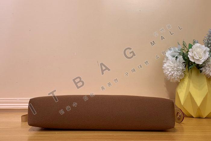 ���̺��� X �۷� �ϰ� Ŭ��ġ��  M25868   25/�Ż�