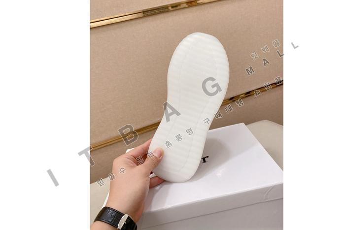 ���  ���� ����Ŀ��  MYB4136-1