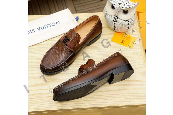 ���̺���   ���� ����   MYB9326