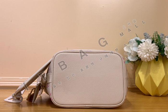 ���̺��� �� �� BB   M25673   25/�Ż�