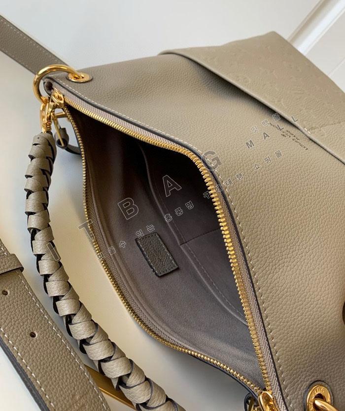 ���̺��� ���̴� ȣ����  M45522-1    25/�Ż�  ����ǰX