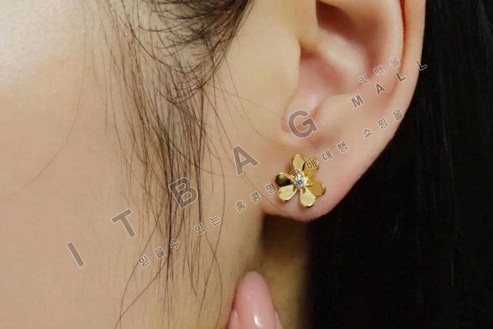 �� Ŭ���� ���� �Ͱ���  YL6644   25/�Ż�   3�÷�