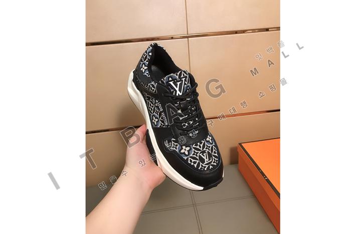 ���̺���  ���� ����Ŀ�� MYB3124-1