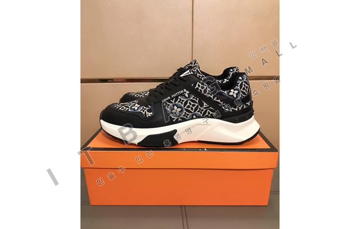 ���̺���  ���� ����Ŀ�� MYB3124-1